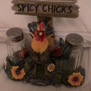 Spicy Chicks Salt n Pepper shakers